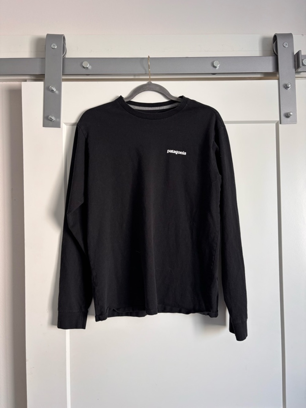 Vintage Patagonia Black Crewneck Long Sleeve T-shirt size small - Picture 2 of 3